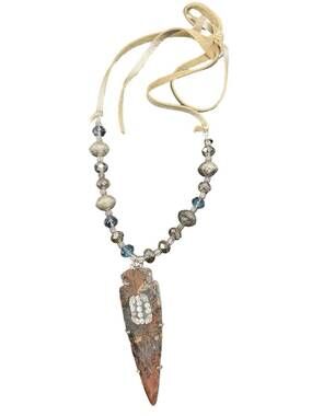 NEW A RARE BIRD women's stone arrowhead necklace in silver